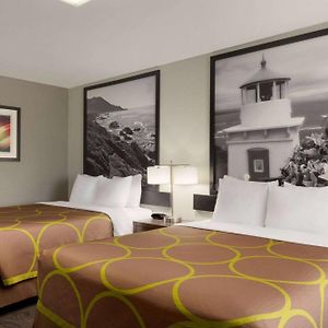 Queen Room Two Queen Beds Non-Smoking